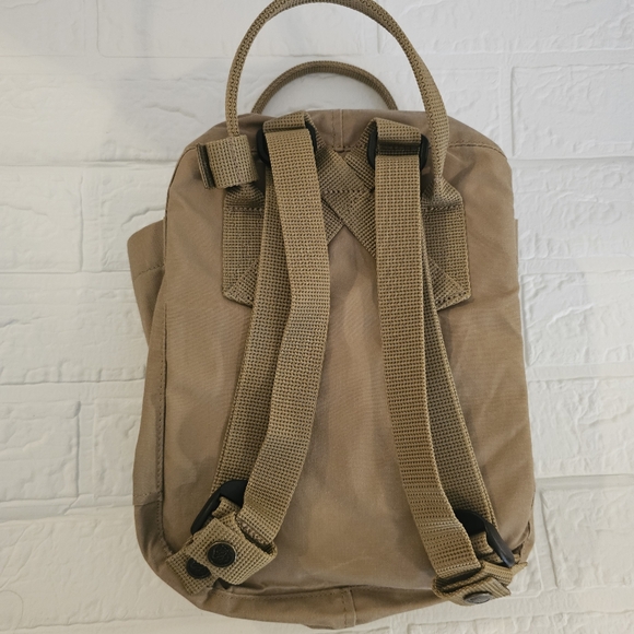 Fjallraven Kanken Khaki Mini Backpack - Picture 3 of 4